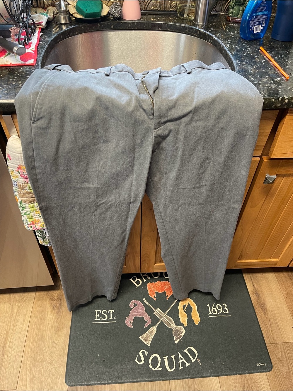 Men’s Hagar grey dress pants
